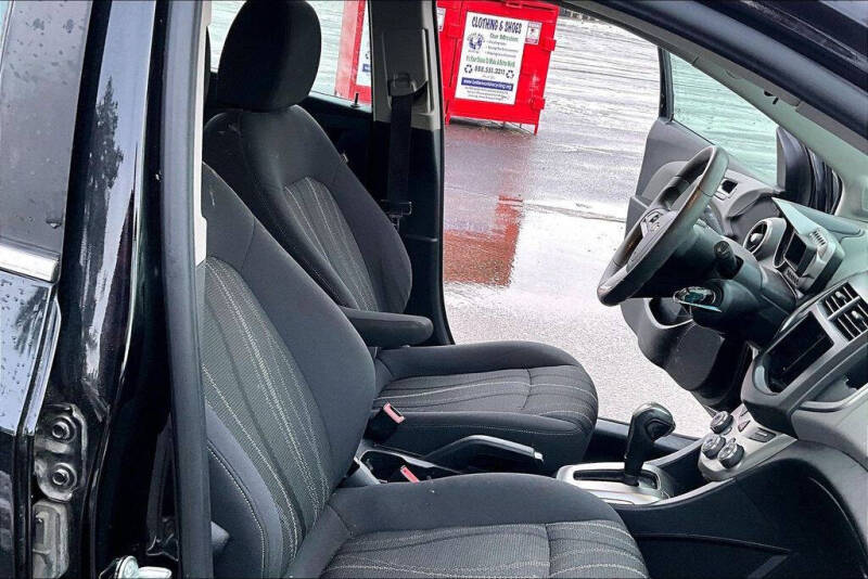 2016 Chevrolet Sonic LT Auto