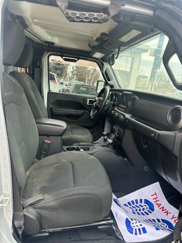 2022 Jeep Gladiator Willys