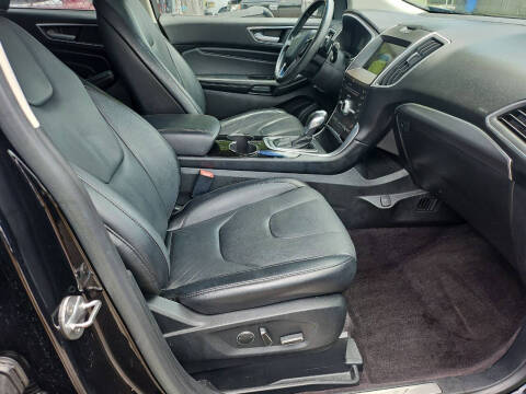 2017 Ford Edge Titanium