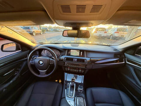 2016 BMW 5 Series 528i