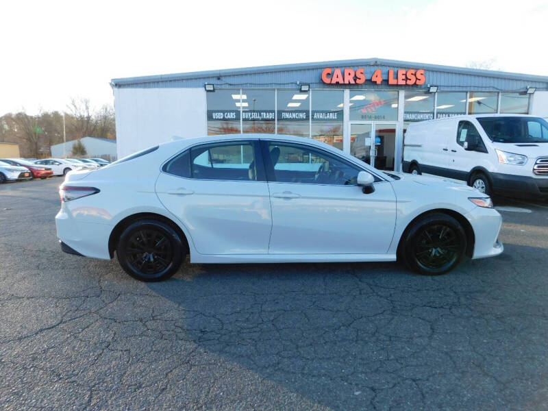 2022 Toyota Camry Hybrid LE