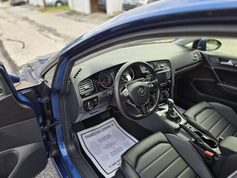 2017 Volkswagen Golf TSI SEL