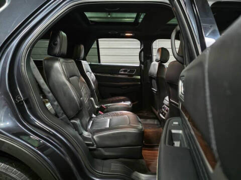 2017 Ford Explorer Platinum