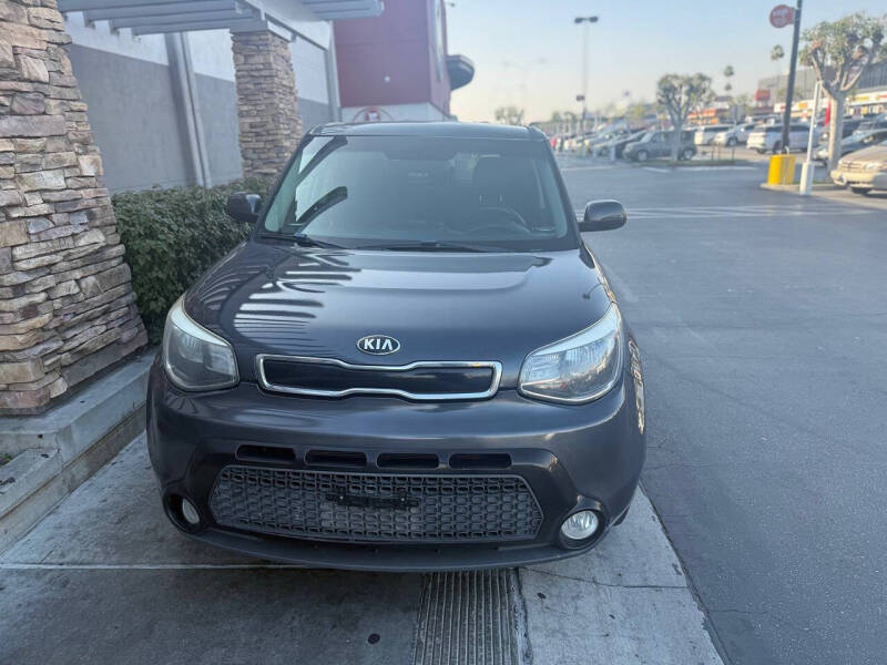 2016 Kia Soul +