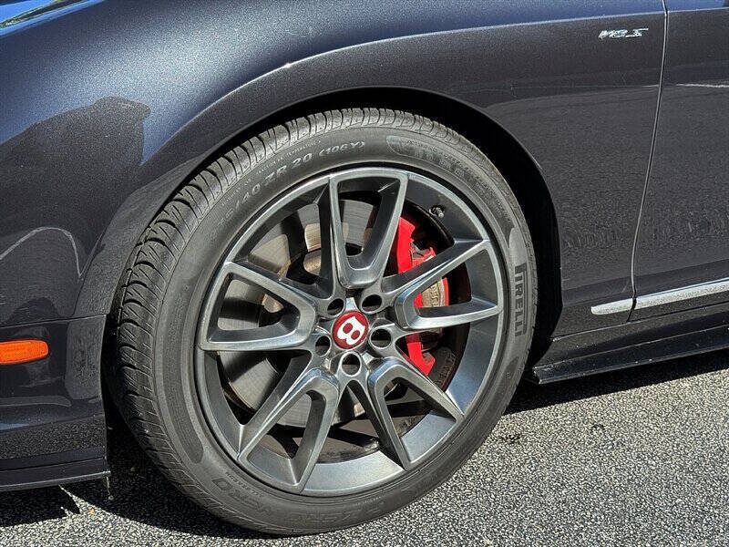 2015 Bentley Continental 11