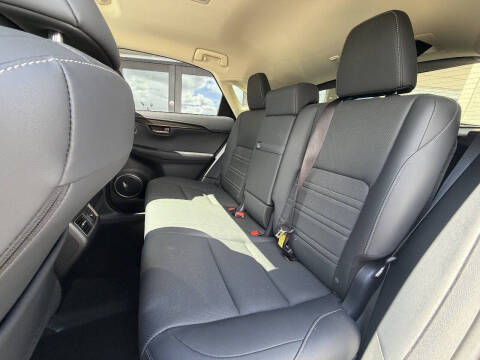 2017 Lexus NX 200t
