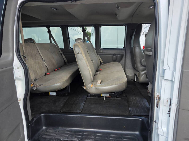 2017 Chevrolet Express LT 3500