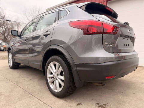 2017 Nissan Rogue Sport SV