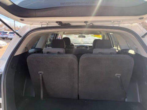 2019 Kia Sorento S V6