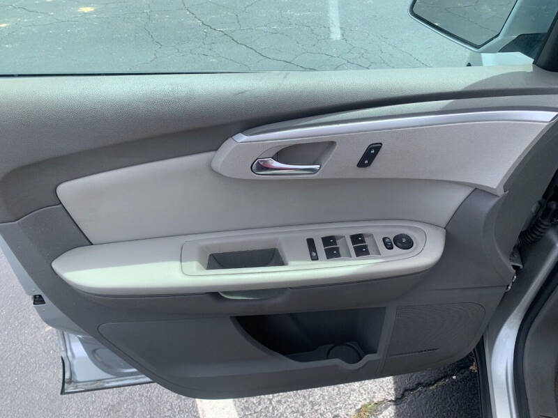 2010 Chevrolet Traverse LT