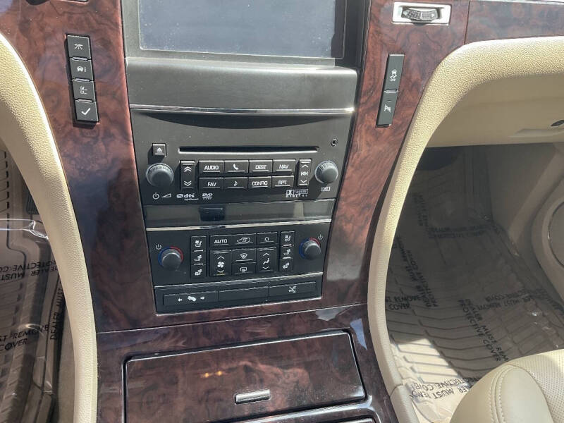 2013 Cadillac Escalade EXT Premium