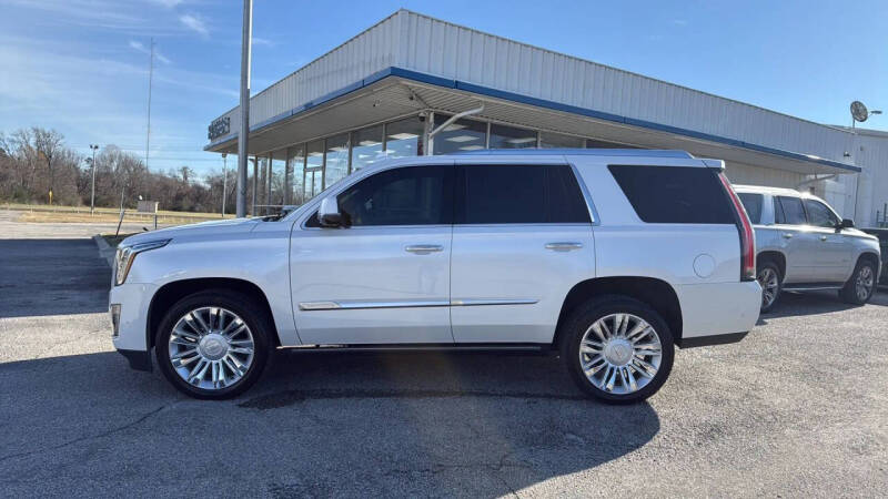 2019 Cadillac Escalade Platinum