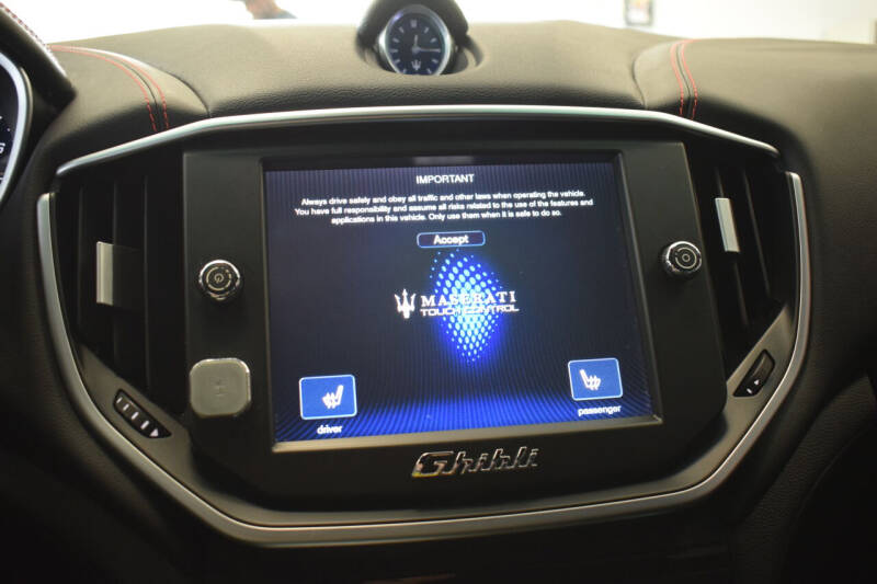 2016 Maserati Ghibli S