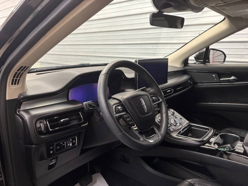 2022 Lincoln Nautilus Standard