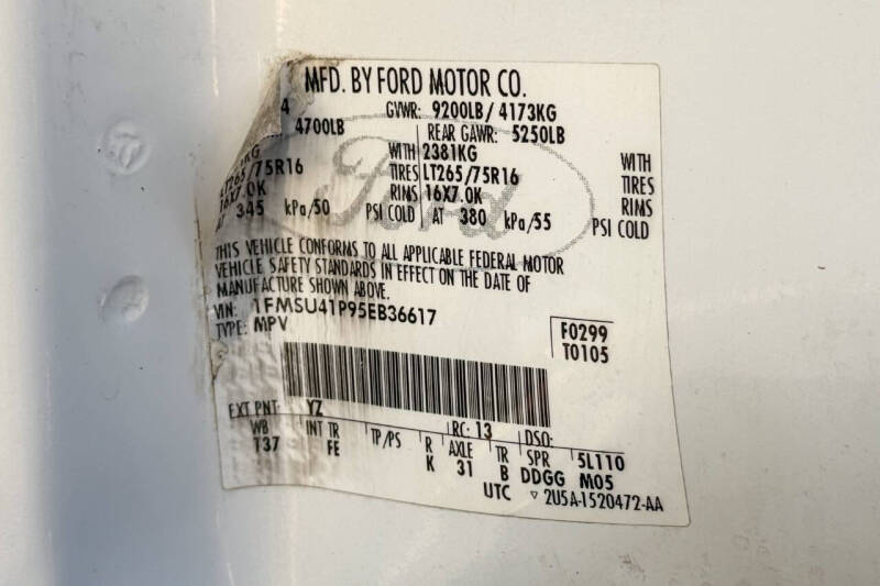 2005 Ford Excursion XLT