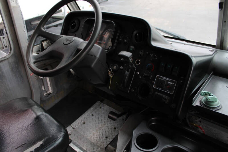 2017 Freightliner MT45 Chassis