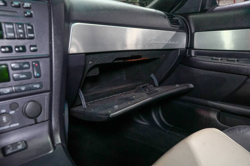 2003 Ford Thunderbird Deluxe