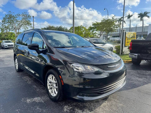 2020 Chrysler Voyager LXi