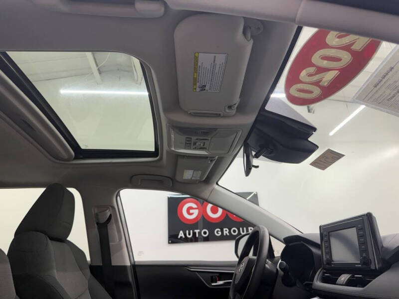 2020 Toyota RAV4 Hybrid XLE