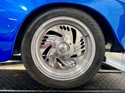 1948 Ford Super Deluxe