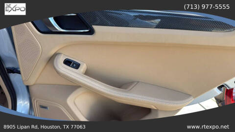 2015 Porsche Macan Turbo