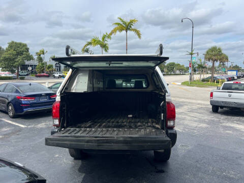 2020 Toyota Tacoma SR