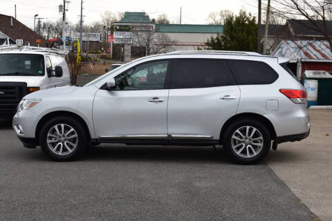 2016 Nissan Pathfinder SL