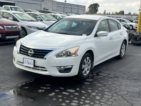 2015 Nissan Altima for sale at Golden Deals Motors in Sacramento CA