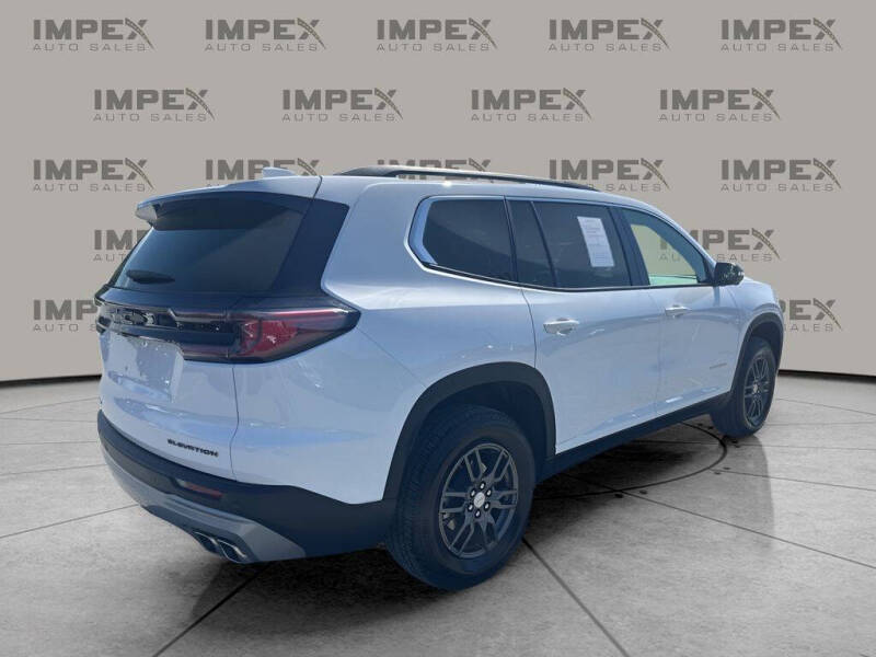 2025 GMC Acadia Elevation