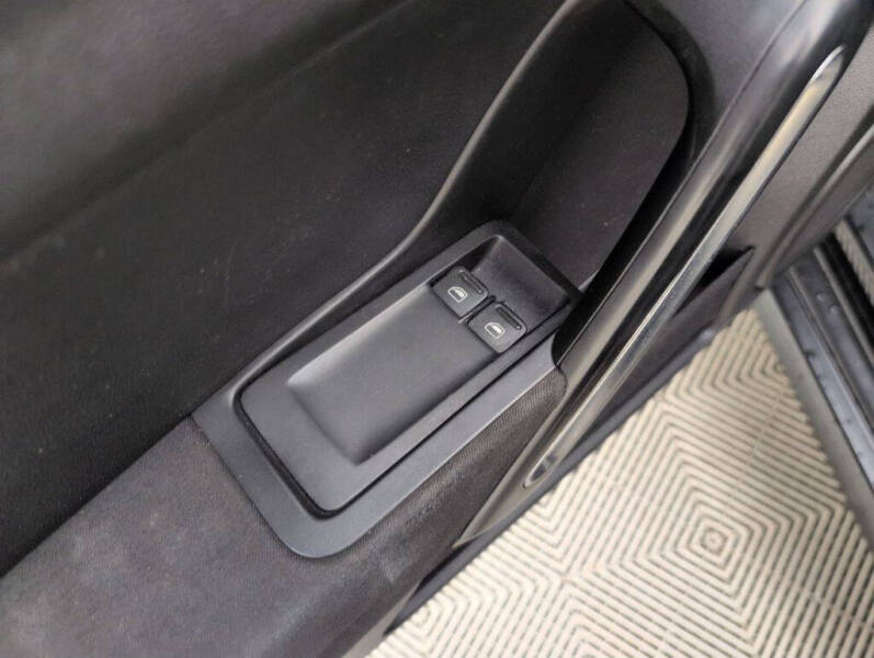 2017 Volkswagen Beetle 1.8T S