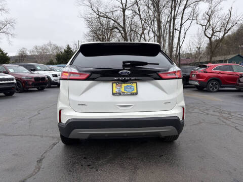 2022 Ford Edge SEL
