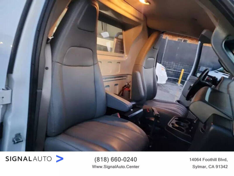 2019 Chevrolet Express 2500