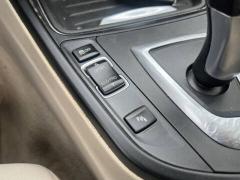 2012 BMW 3 Series 328i