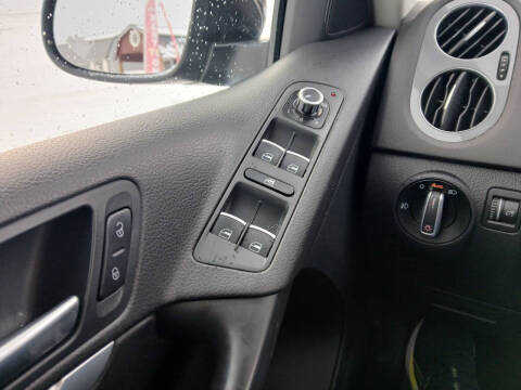 2012 Volkswagen Tiguan SEL 4Motion