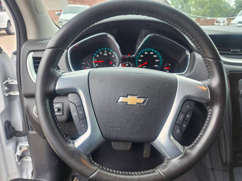 2017 Chevrolet Traverse LT