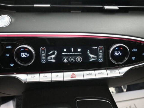 2023 Genesis Electrified GV70