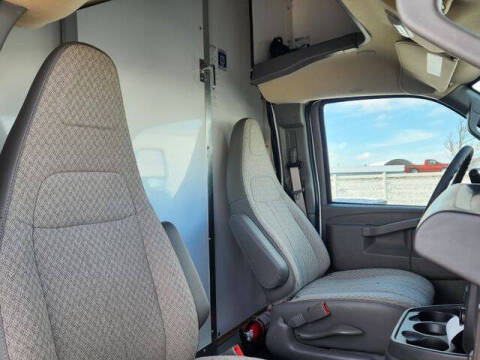 2025 Chevrolet Express 3500