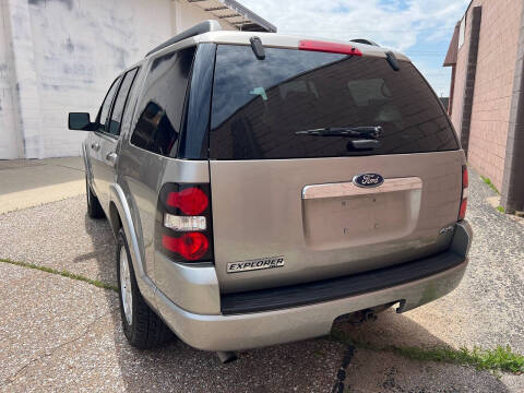 2008 Ford Explorer XLT
