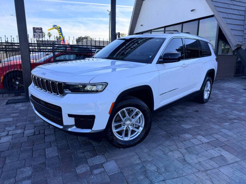 2022 Jeep Grand Cherokee L Laredo