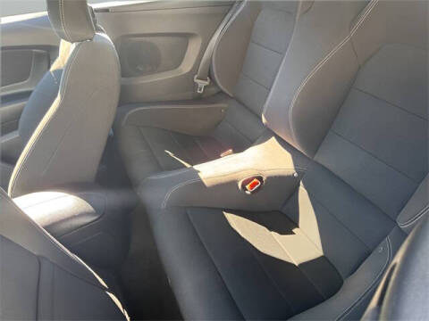 2017 Ford Mustang V6