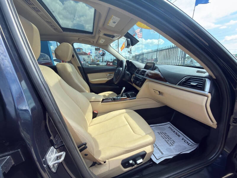 2017 BMW 3 Series 320i