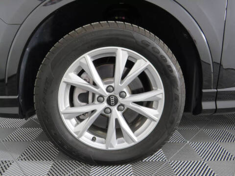 2021 Audi Q3 quattro S line Prem Plus 45 TFSI