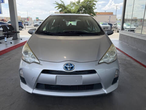 2014 Toyota Prius c Two