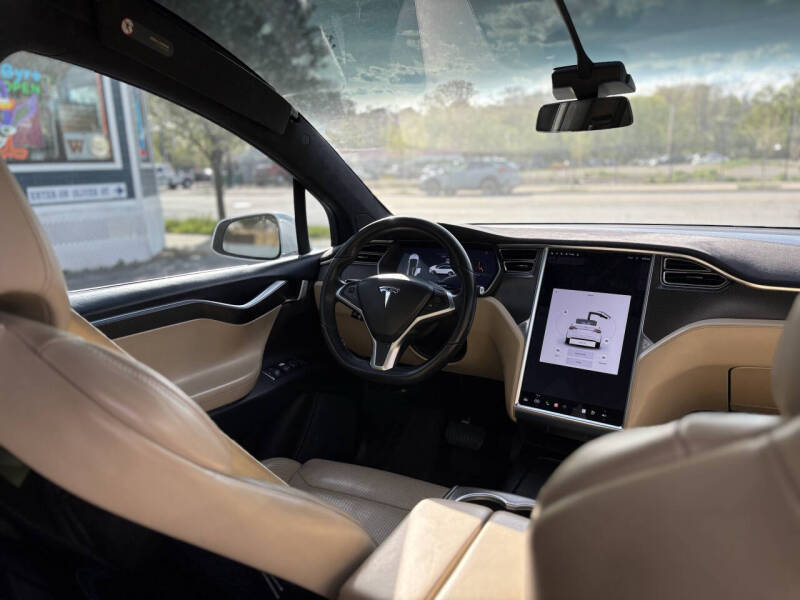 2016 Tesla Model X 90D