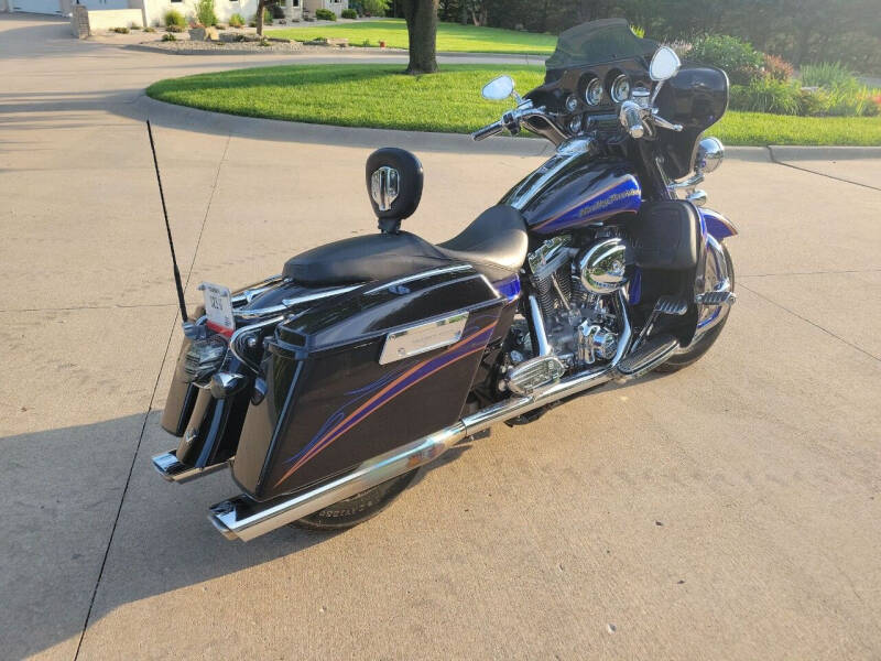 2004 Harley-Davidson FLHTCSE