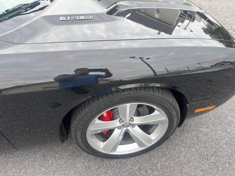 2009 Dodge Challenger SRT8