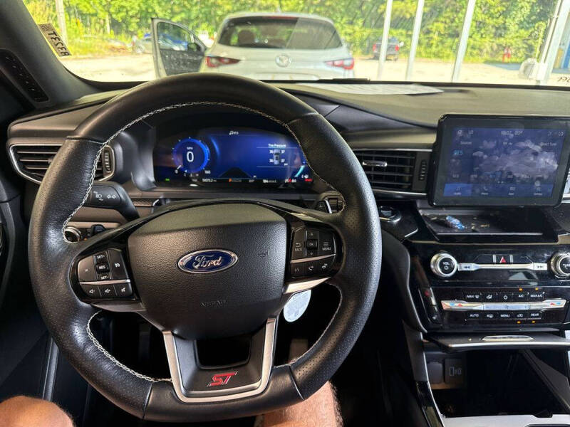 2022 Ford Explorer ST