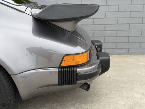 1985 Porsche 911 Carrera
