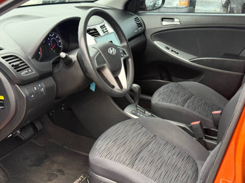 2016 Hyundai Accent SE