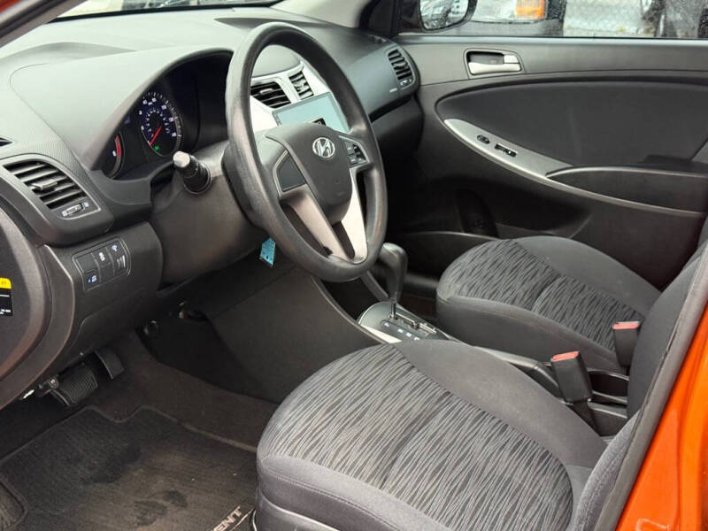 2016 Hyundai Accent SE